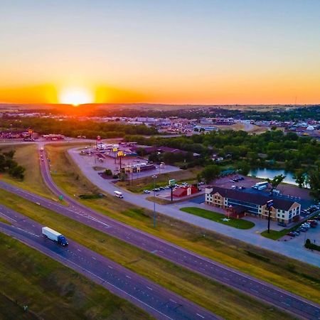 Americinn By Wyndham Ogallala Esterno foto